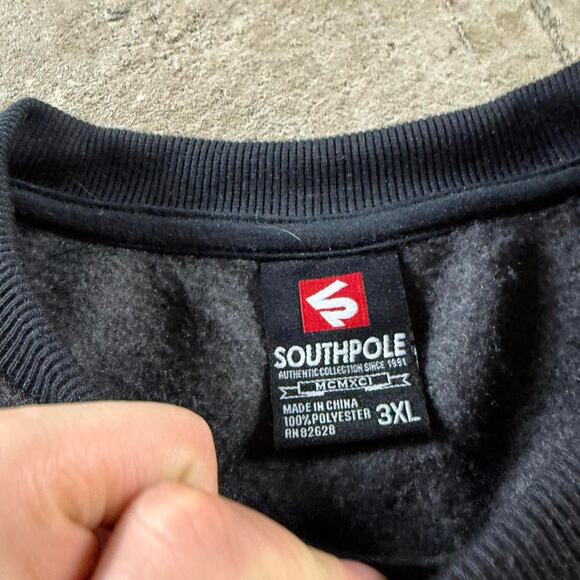 Y2K Southpole Crewneck Sweatshirt - Picture 6 of 8